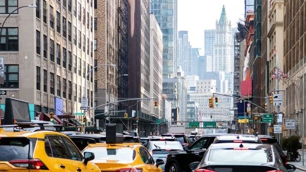 Hyrja në New York me makinë së shpejti do të ketë një kosto prej 15 dollarësh