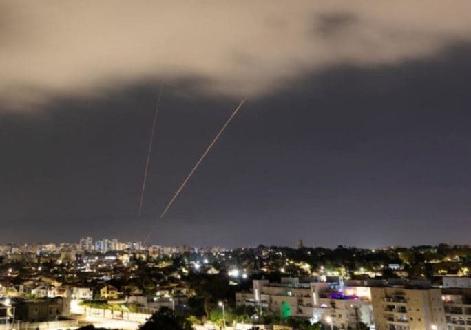  Sulmet iraniane, Izraeli dhe Jordania rihapin hapësirën ajrore