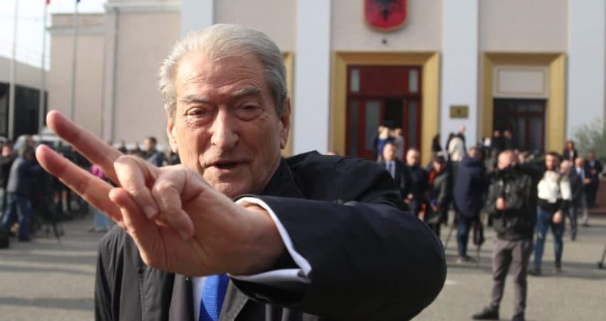 Kërkesa për revokimin e vendimit të Bashës/ Kuvendi: Berisha jo anëtar i grupit të PD që prej fillimit të legjislaturës