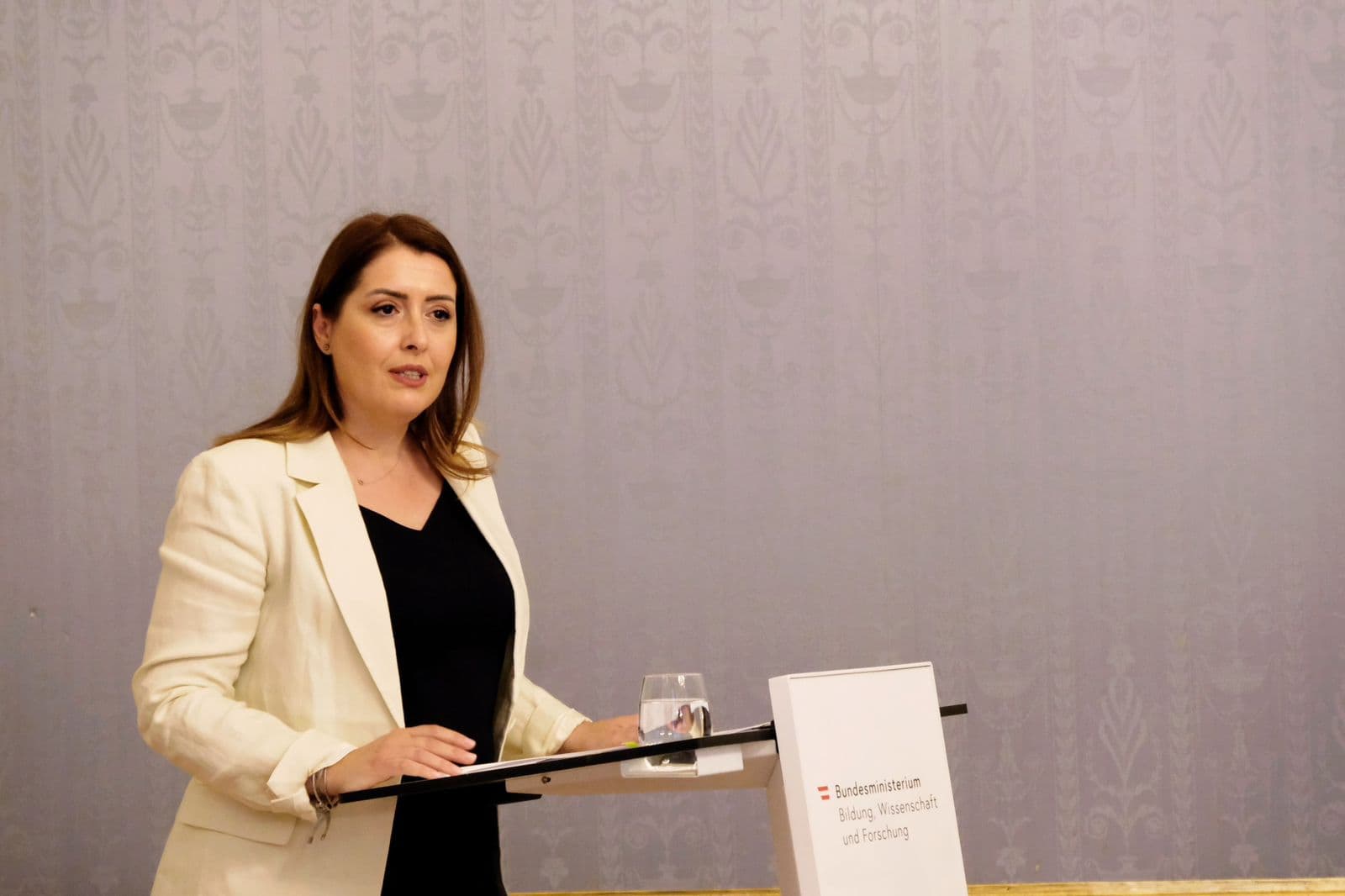 Manastirliu: Firmoset në Vjenë marrëveshja për transformimin e Universitetit Bujqësor me standardet e Universitetit Boku