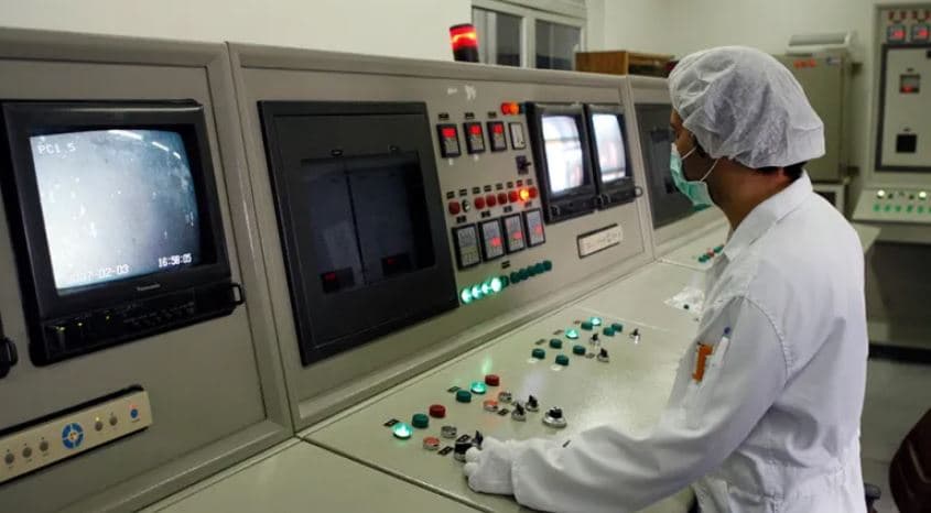 Agjencia atomike e OKB-së tërheq vëzhguesit nga qendrat bërthamore të Iranit