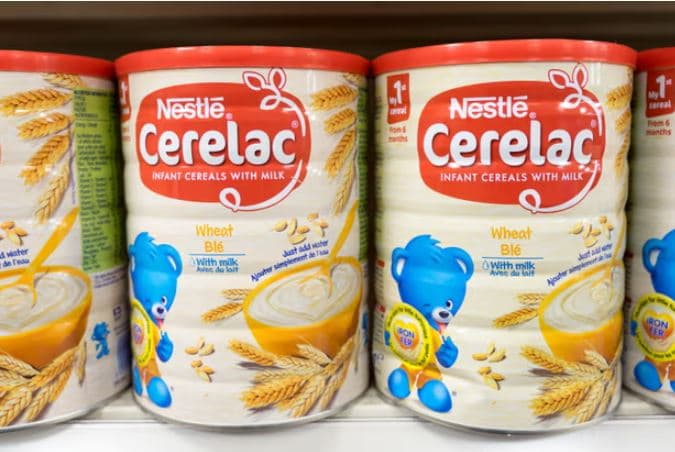 Nestle shton sheqer në qumështin e foshnjave që shitet në vendet më të varfra
