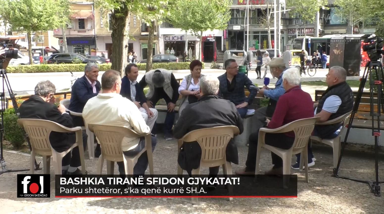 Ish-punonjësit e Parkut të Autobusëve: Na flakën në rrugë. Fituam në gjykatë, por ka 10 vite që s’marrim rrogat tona!