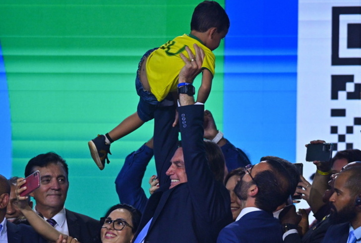Bolsonaro: Brazili po i afrohet një diktature