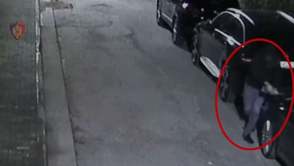 Zbardhet djegia e tre makinave në Shkodër, arrestohet autori i dyshuar, rezultonte me tre emra
