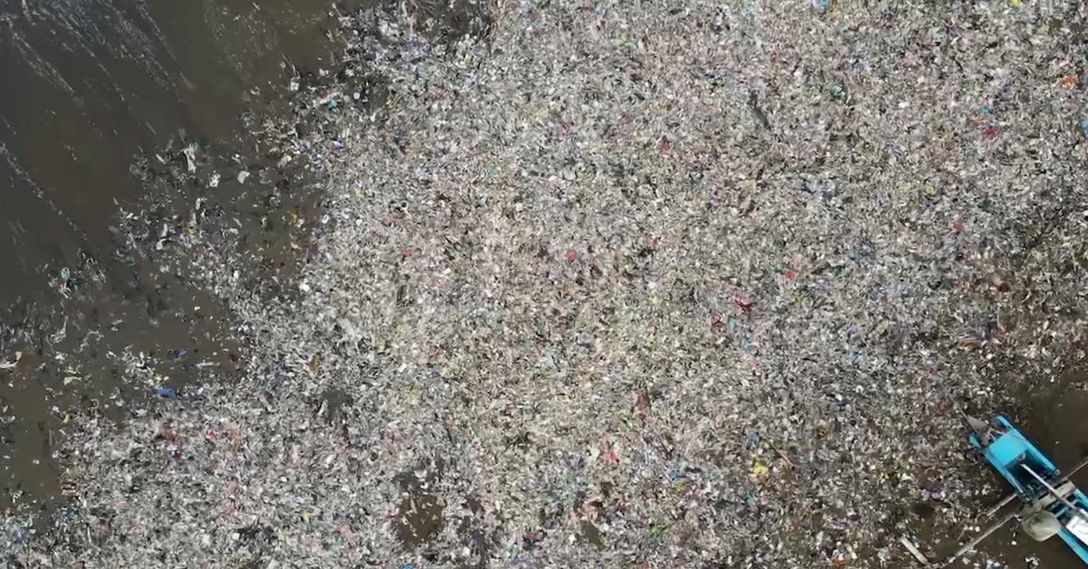 Bota hedh 2 mijë kamionë me plastikë në oqean çdo ditë