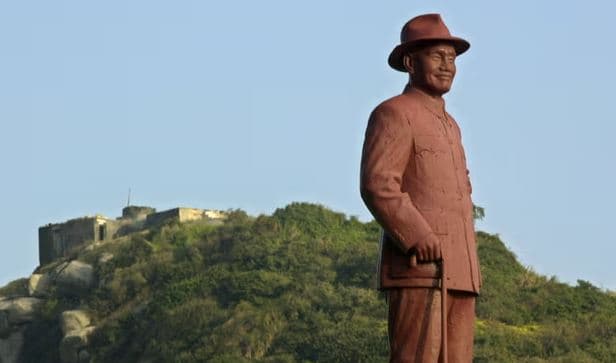 Tajvani zotohet të heqë 760 statuja të diktatorit kinez Chiang Kai-shek