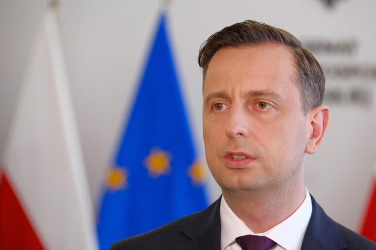 Polonia do të inkurajojë riatdhesimin në Ukrainë të burrave në moshë ushtarake