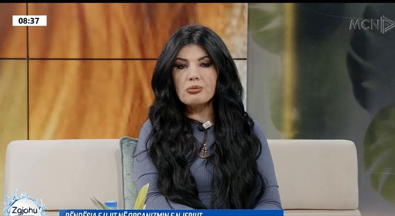 Rëndësia e ujit në organizmin e njeriut/ Kalleshi: “Mbidoza” sjell pasoja, 6-8 gota në ditë idealja