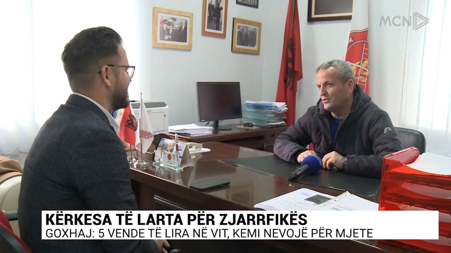 Kërkesa të larta për zjarrfikës/ Goxhaj: 5 vende të lira në vit, kemi nevojë për mjete (VIDEO)