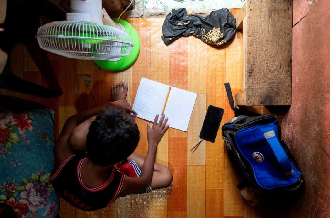 Nxehtësia ekstreme në Filipine kalon mësimin online, krizë dhe me energjinë