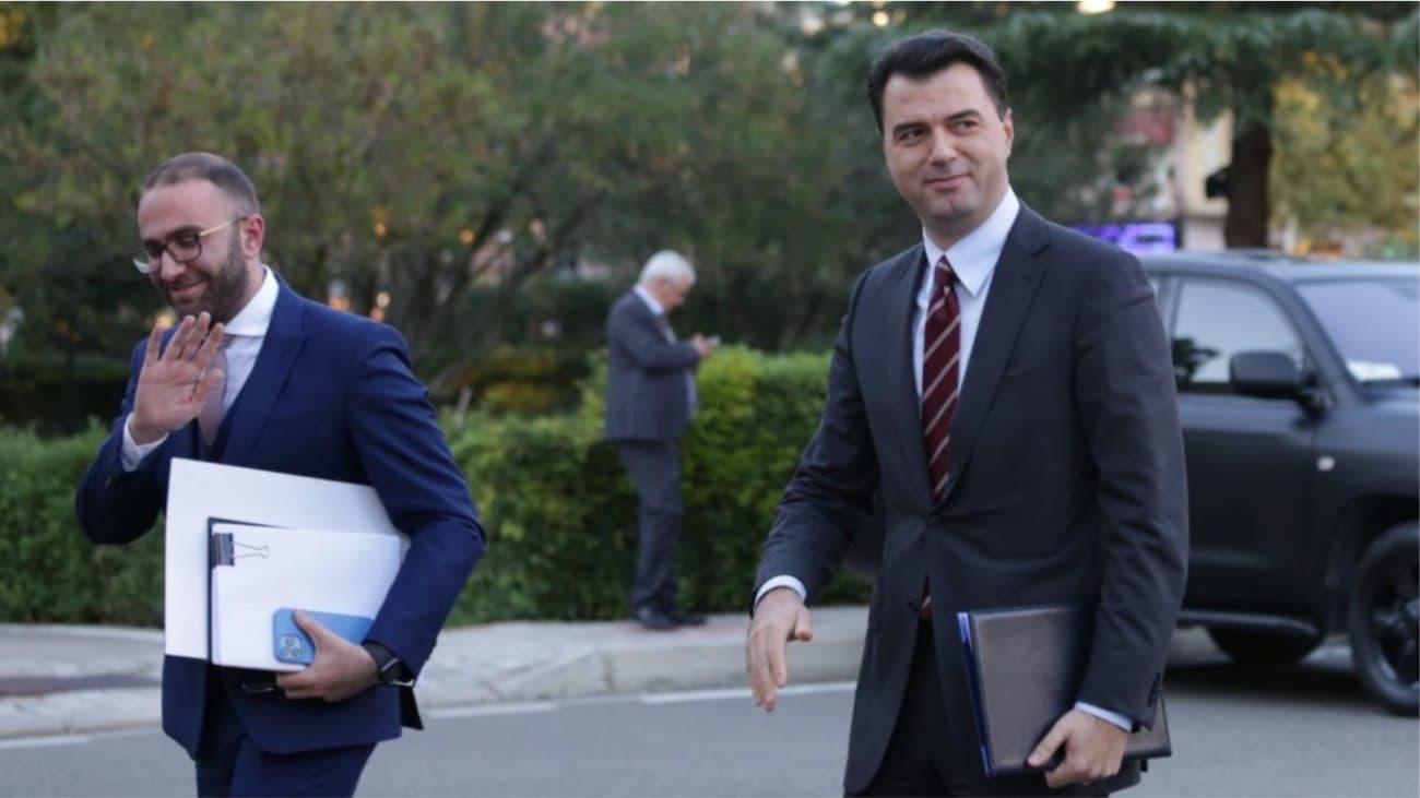 Gjykata e Tiranës rrëzon Bardhin, njeh Lulzim Bashën kryetar të PD