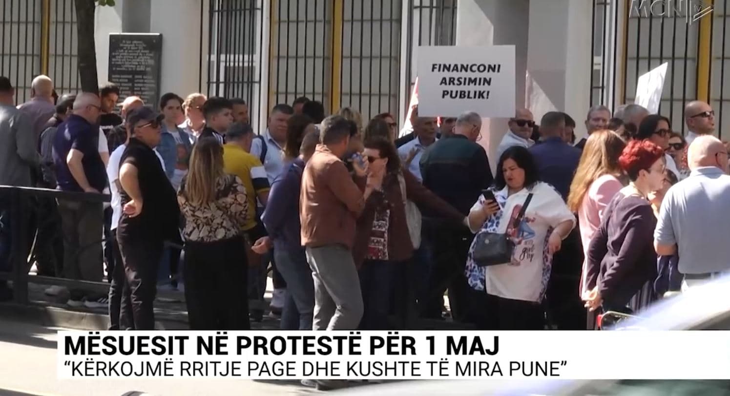 Mësuesit në protestë për 1 Maj/ “Kërkojmë rritje page dhe kushte të mira pune” (VIDEO)
