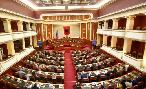 Sot Kuvend, opozita interpelancë me dy ministrat Balla dhe Manastirliu