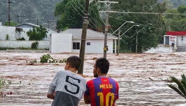 Moti i keq përfshin Brazilin, 11 të vdekur dhe 21 të zhdukur