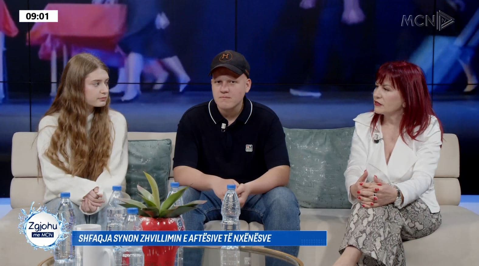 “Petro Nini” vë në skenë “Franku V”: Nxënësit futen në jetën e dikujt tjetër nëpërmjet teatrit