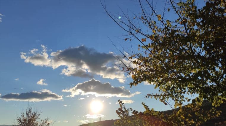  Moti sot/ Kthjellime e temperatura deri në 26°C
