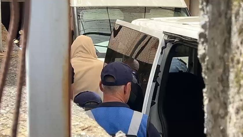  Bashkëshortja me tre fëmijët u mbyt në Bunë/ ‘Arrest me burg’ për Erdgys Arrazin