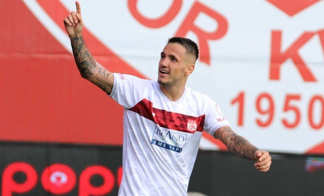 Besiktas tenton Manajn, zbulohet çmimi për sulmuesin shqiptar