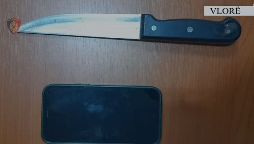 Nën kërcënimin e thikës, tentohet t’i vidhet celulari një vajze në Vlorë 