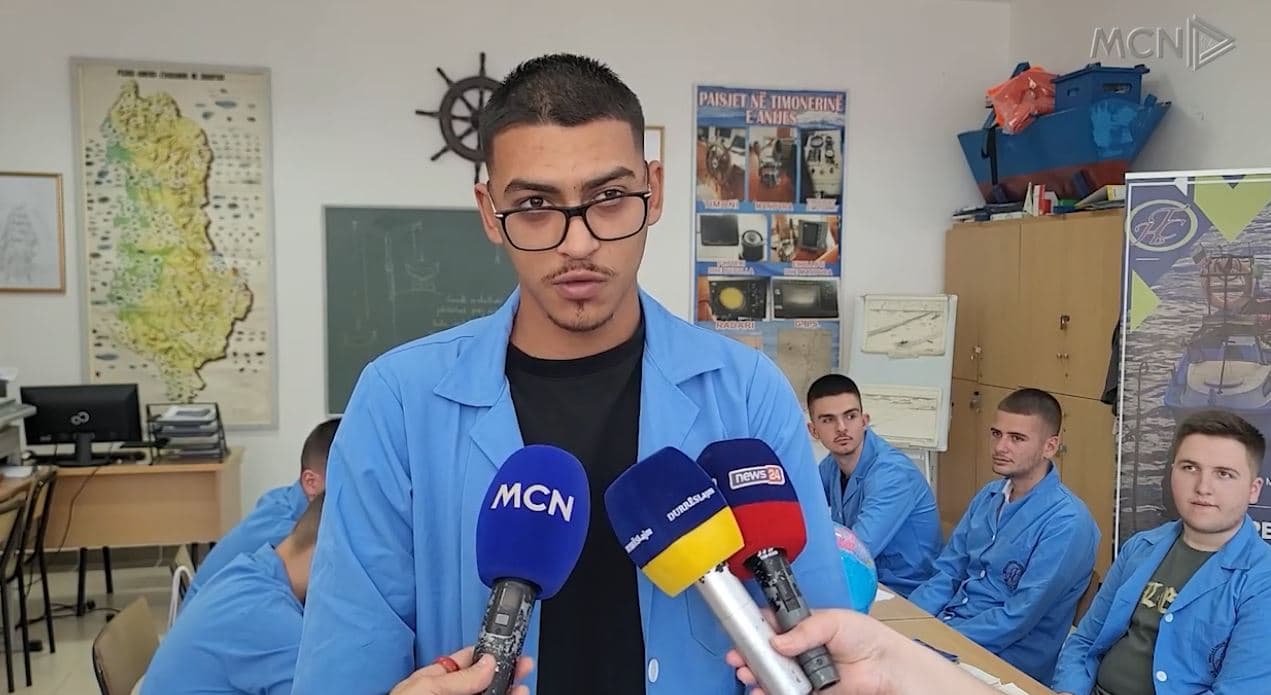 Kthehet prirja për shkollat profesionale në Durrës, nxënësit të orientuar drejt detarisë e turizmit (VIDEO)