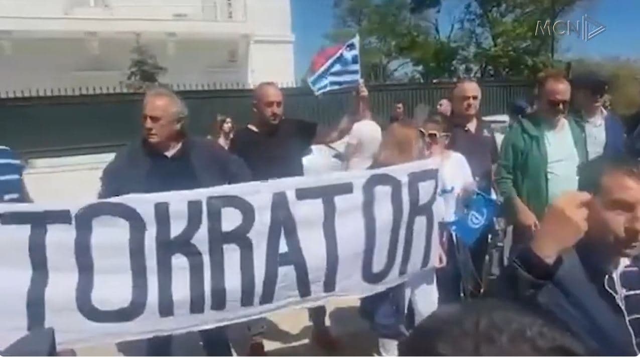 2 mijë shqiptarë me autobus drejt Greqisë/ Mediat greke: Rama ka sjellë administratën. Pritet me protesta (VIDEO)