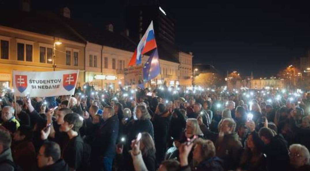 Ministri i Brendshëm: Sllovakia përballet me rrezikun e një lufte civile