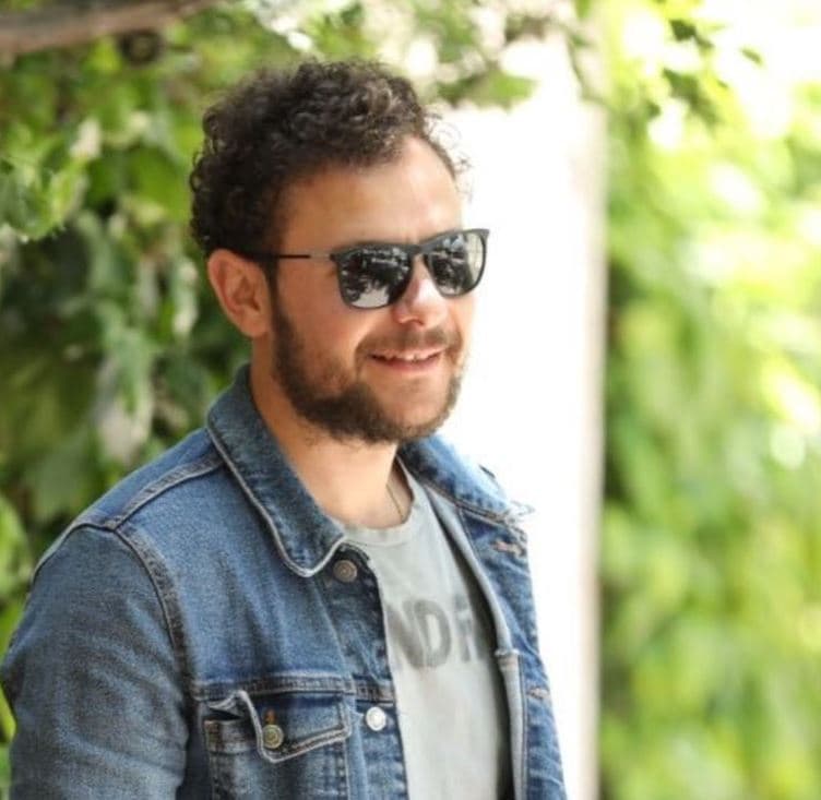 Drogë dhe dokumente të falsifikuara drejt Anglisë, arrestohet IT i gjykatës së Korçë