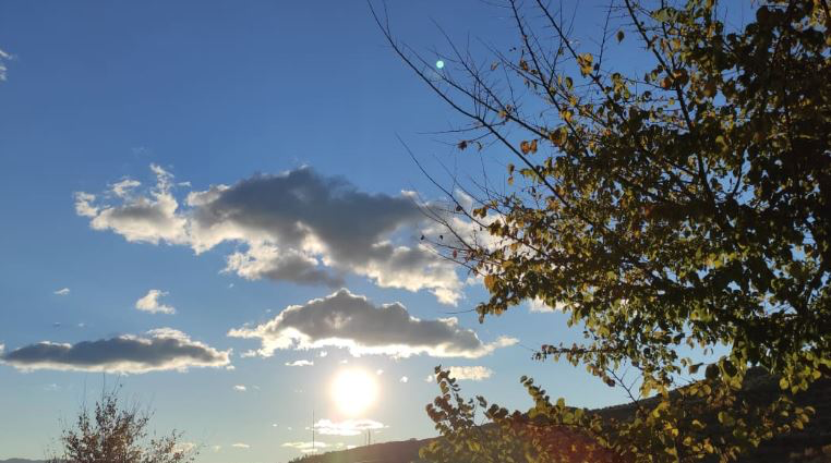 Moti sot/ I kthjellët e me temperatura deri në 30°C