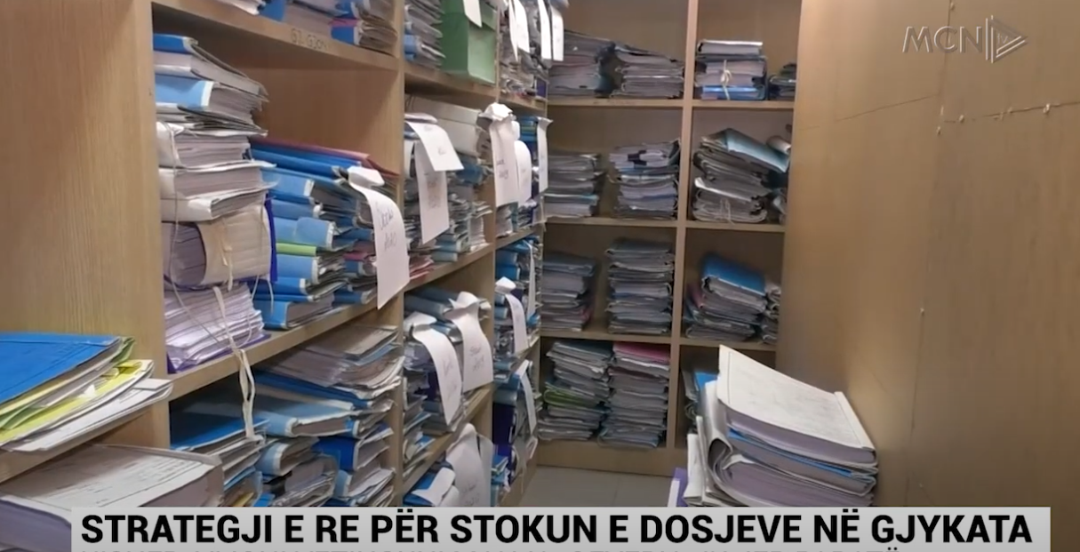 Strategji e re për stokun e dosjeve në gjykata, Uisner: Vijoni vetingun! Manja: Ju japim paratë (VIDEO)