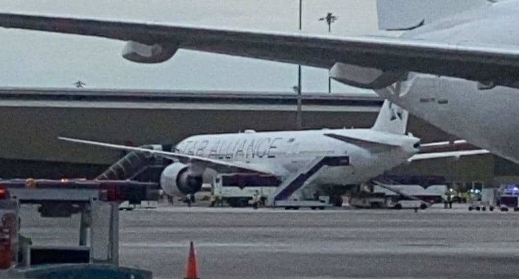 Turbulenca në fluturimin Londër-Singapor, një i vdekur dhe 30 të plagosur