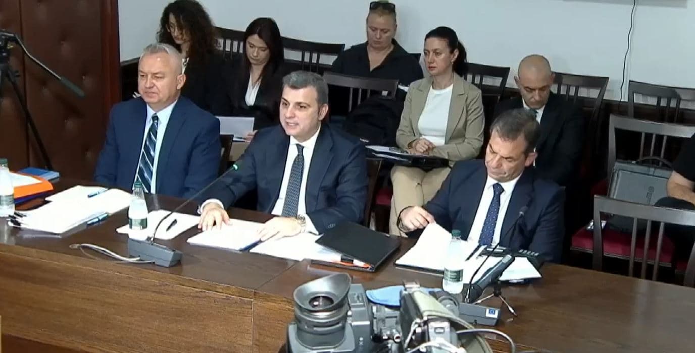 Mashtrimi i “Micro Credit Albania”/ Sejko te "Ekonomia": Revokimi i licencës, masa më e rëndë që mund të merrnim