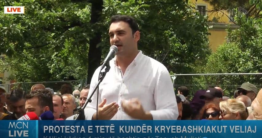 “Kemi zbuluar 2 hajdutë të tjerë!”, Këlliçi: Maloku përfitoi 70 milionë euro nga bashkia, 55 milionë Qefalia