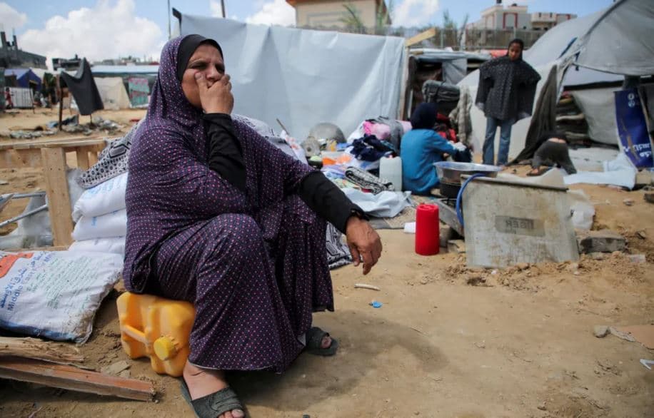 Mbi 900 mijë palestinezë janë zhvendosur nga Gaza gjatë dy javëve të fundit