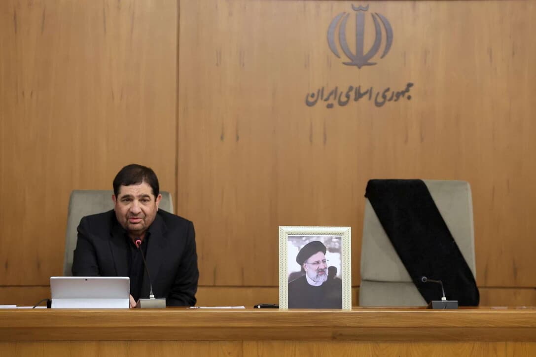 Iran, nuk ka gjurmë plumbash mbi helikopterin e Presidentit Raisi