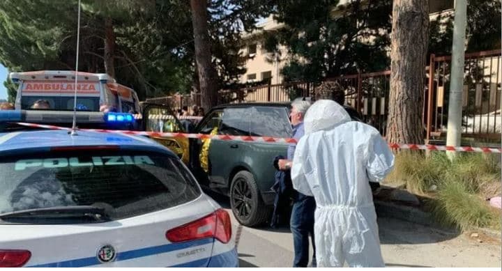 Gjendjet i pajetë brenda automjetit bashkëshorti i eurodeputetes italiane