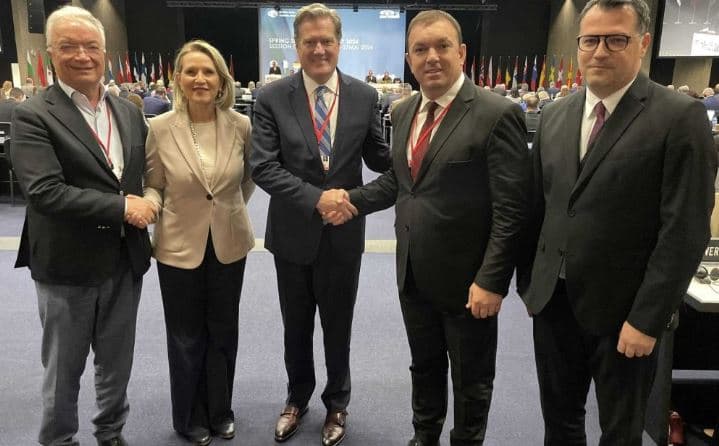 Kosova votohet si anëtare e asocuar në Asamblenë Parlamentare të NATO-s