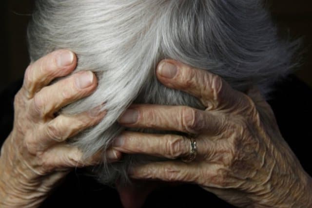  Dhunoi fizikisht nënën e tij/ Arrestohet 30-vjeçari në Korçë