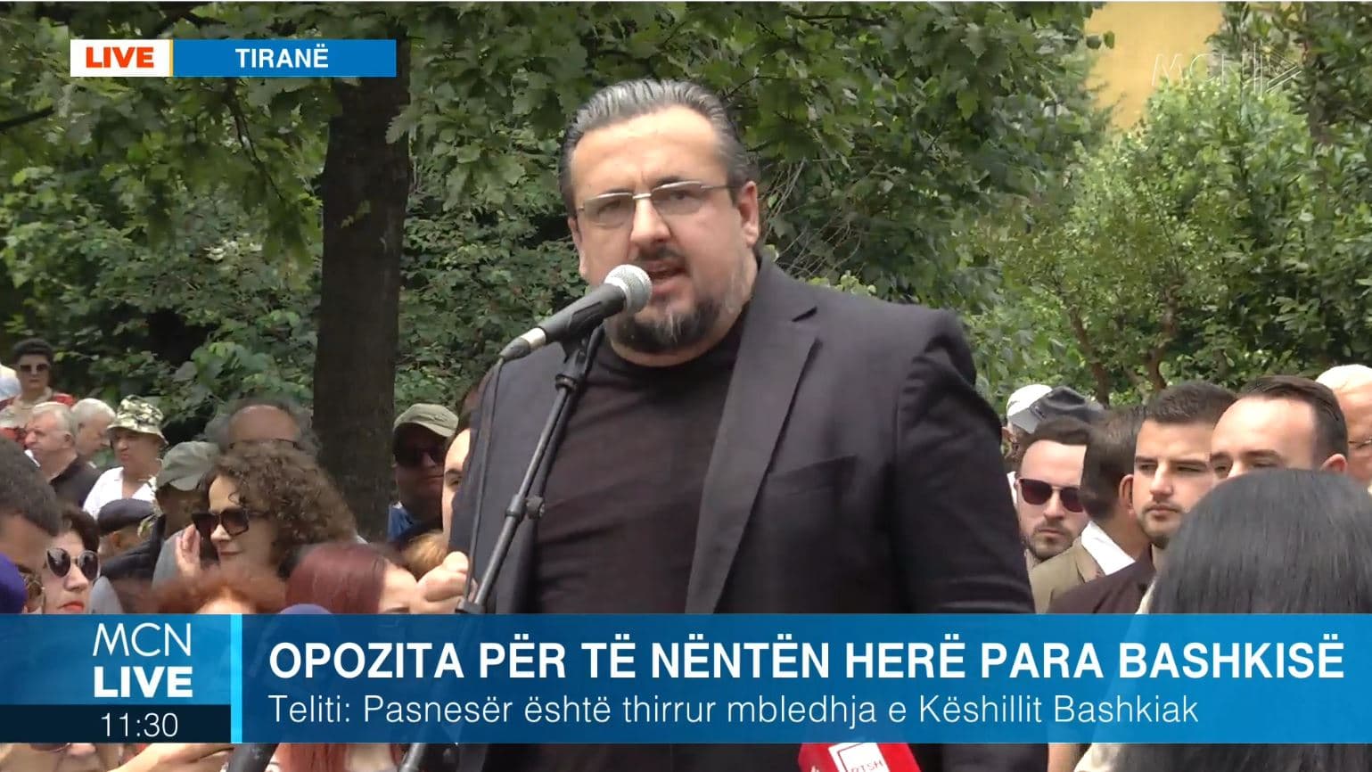 Protesta për aferat/ Teliti: Nëse ka fuqi Rama, të sjellë pasnesër Veliajn në Këshillin Bashkiak  