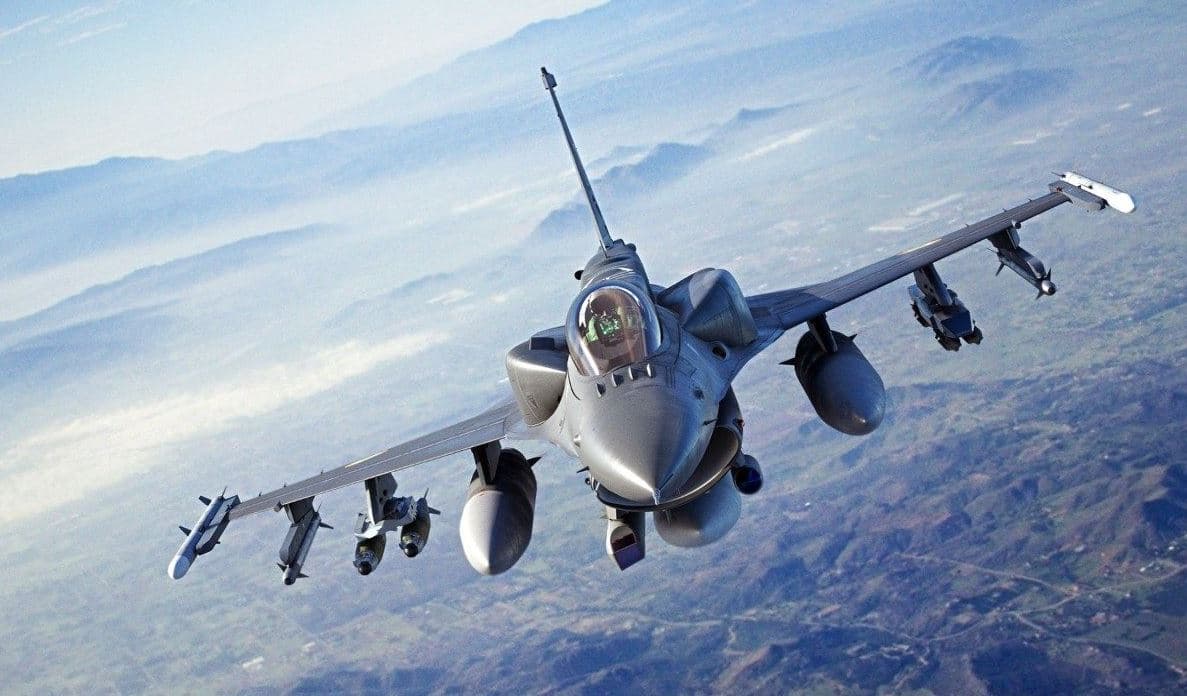 Lufta në Ukrainë, ministri i Mbrojtjes: F-16 do të mbërrijnë shumë shpejt, por pjesa më e madhe e ndihmës është vonuar