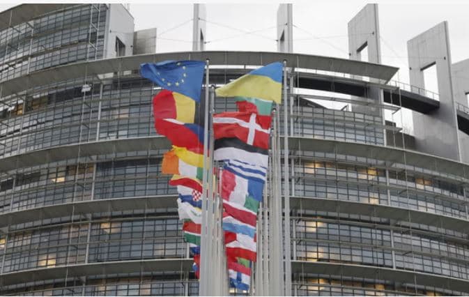 Hetimi për ndikimin rus, policia kontroll në zyrat e Parlamentit Europian
