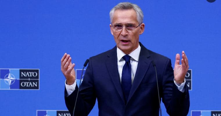 Stoltenberg mbron Ukrainën: Ka të drejtë të godasë objektivat në Rusi