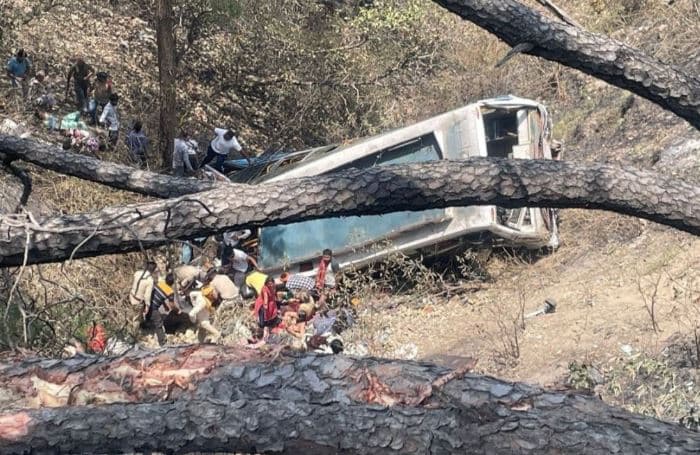 Aksidentohet autobusi me pelegrinë, 22 të vdekur dhe 57 të plagosur
