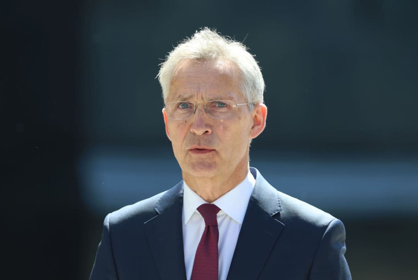 Stoltenberg: NATO është e përgatitur për mbështetje afatgjatë për Ukrainën