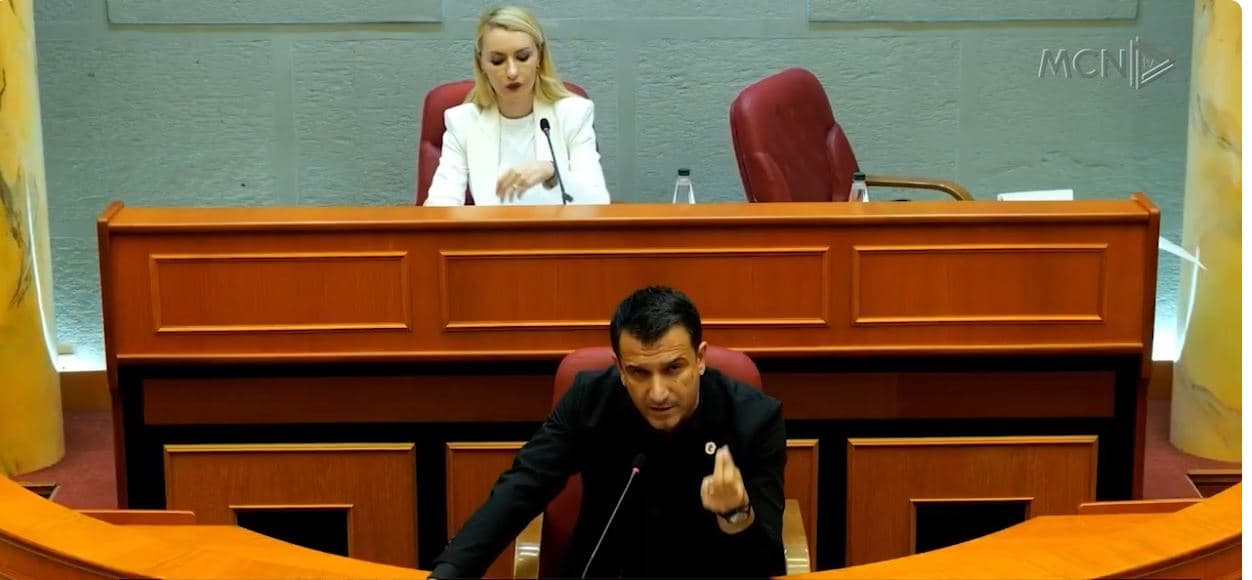 Veliaj po na intimidon! Ruko: Kisha roje pas shpinë. Alimehmeti: Refuzova mbledhjen