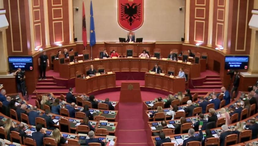 Kuvend/ PS çon për miratim përbërjen e komisionit ‘Antikorrupsion’ dhe ‘Dezinformimit’