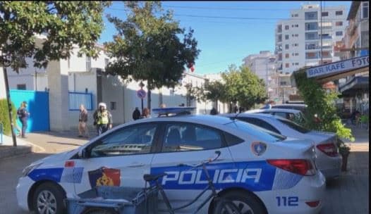 Elbasan/ Këmbyen në një Exchange para të falsifikuara, shpallen në kërkim dy gjeorgjianë