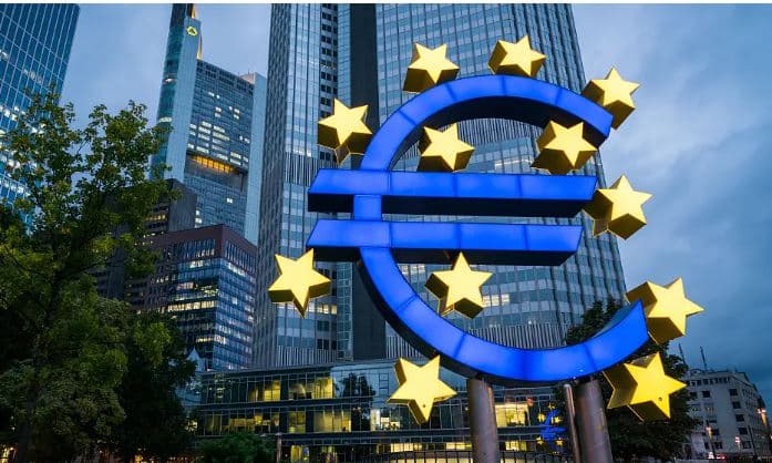 “Bullgaria nuk është ende gati për në Eurozonë, s’ka euro deri në 2027”