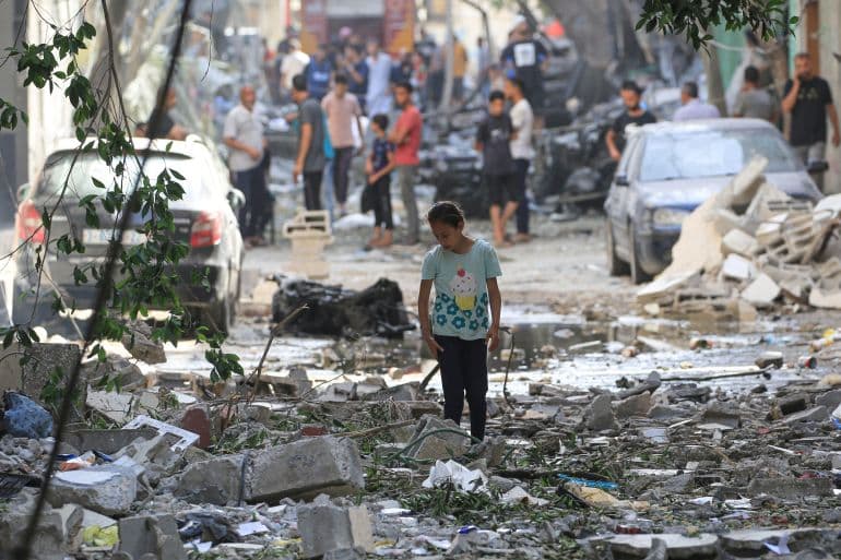 Izraeli kryen bastisje në Bregun Perëndimor