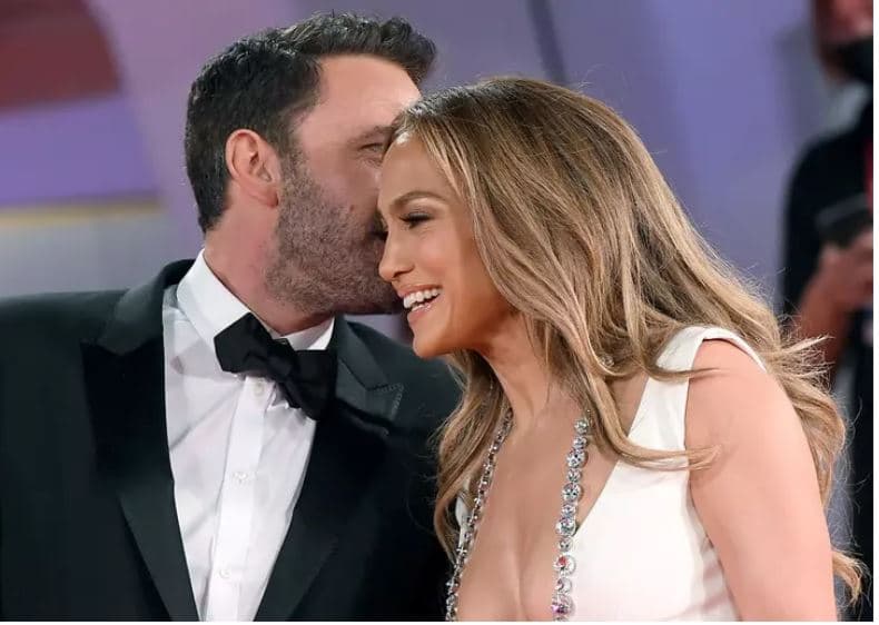 Jennifer Lopez dhe Ben Affleck nxjerrin shtëpinë në shitje, një hap më pranë divorcit
